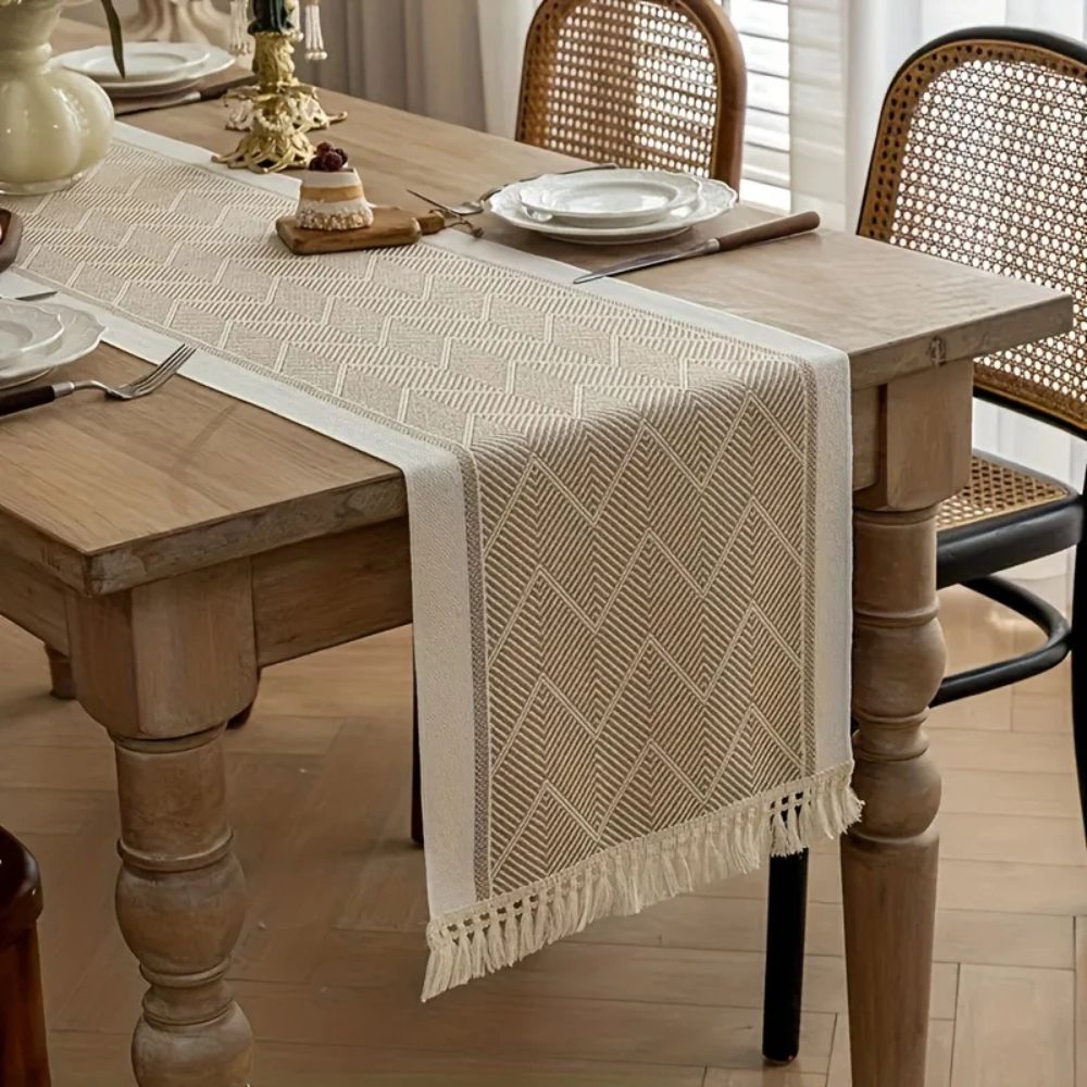 LoomÉtoile – Woven Zigzag Table Runner with Fringe