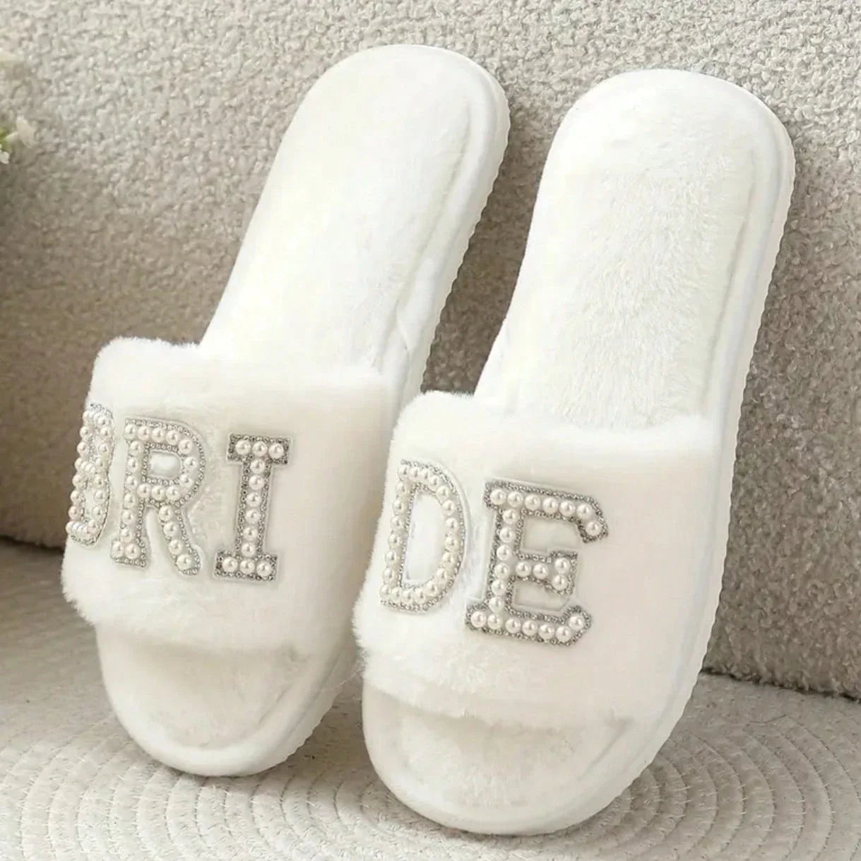 Women's Elegant Pearl Letter Bride Decor Flat Slippers White Plush Open-Toe Slides