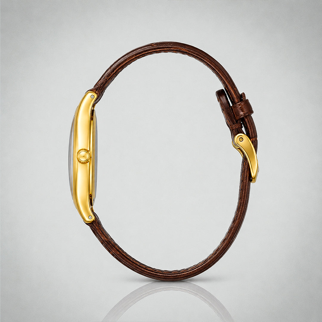 1947 New Look watch from Paris, France — EPOCH (case detail)