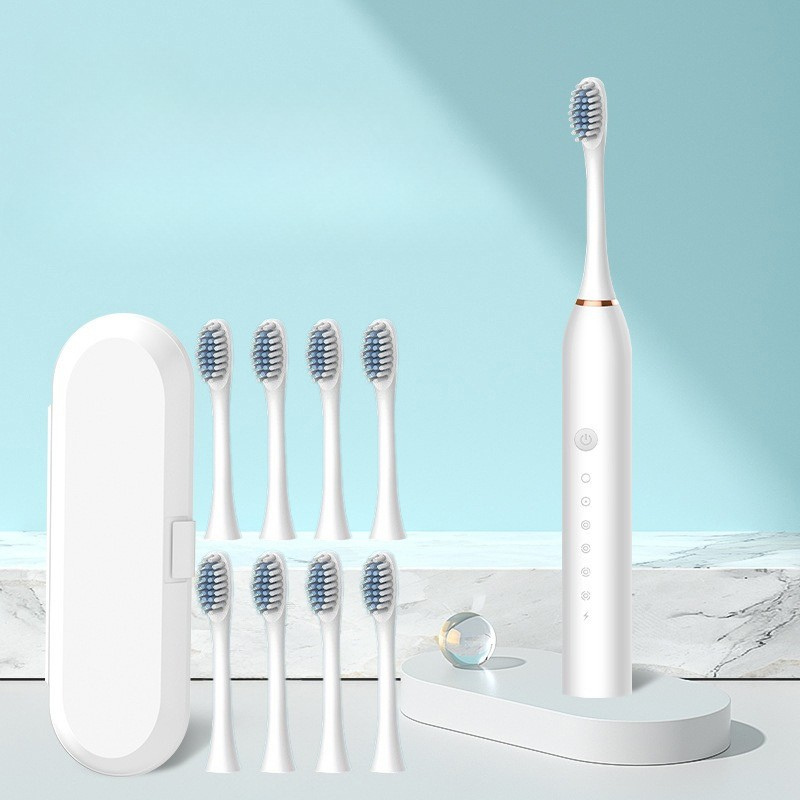 Noticeably Clean Teeth for Daily Confidence Boost