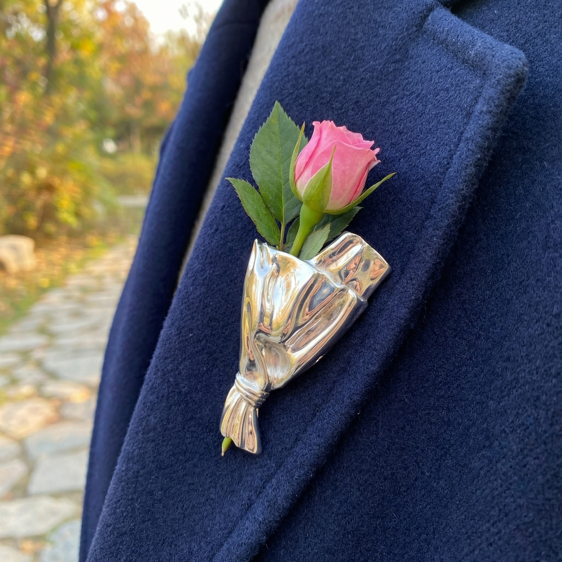 Wearable Flower Vase Brooch Pin for Fresh & Dried Stems