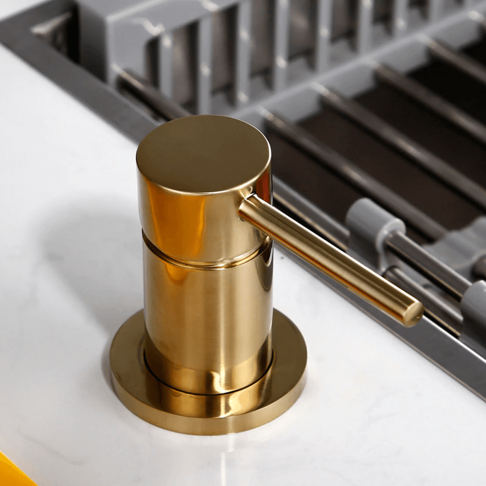 Modern Solid Brass Kitchen Faucet - Durable and Stylish Design