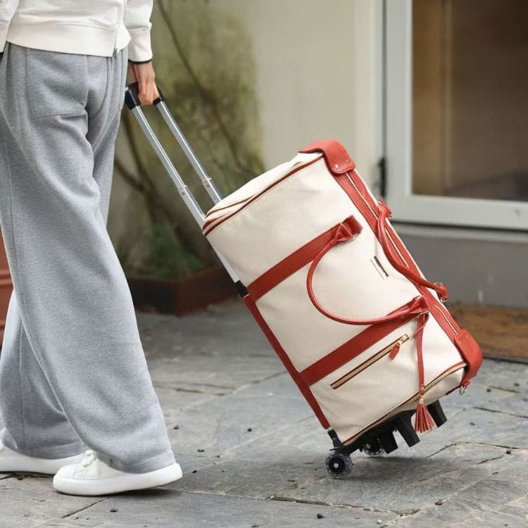 EasyCarry Ultra-Capacious Wrinkle-Free Packing Travel Bag