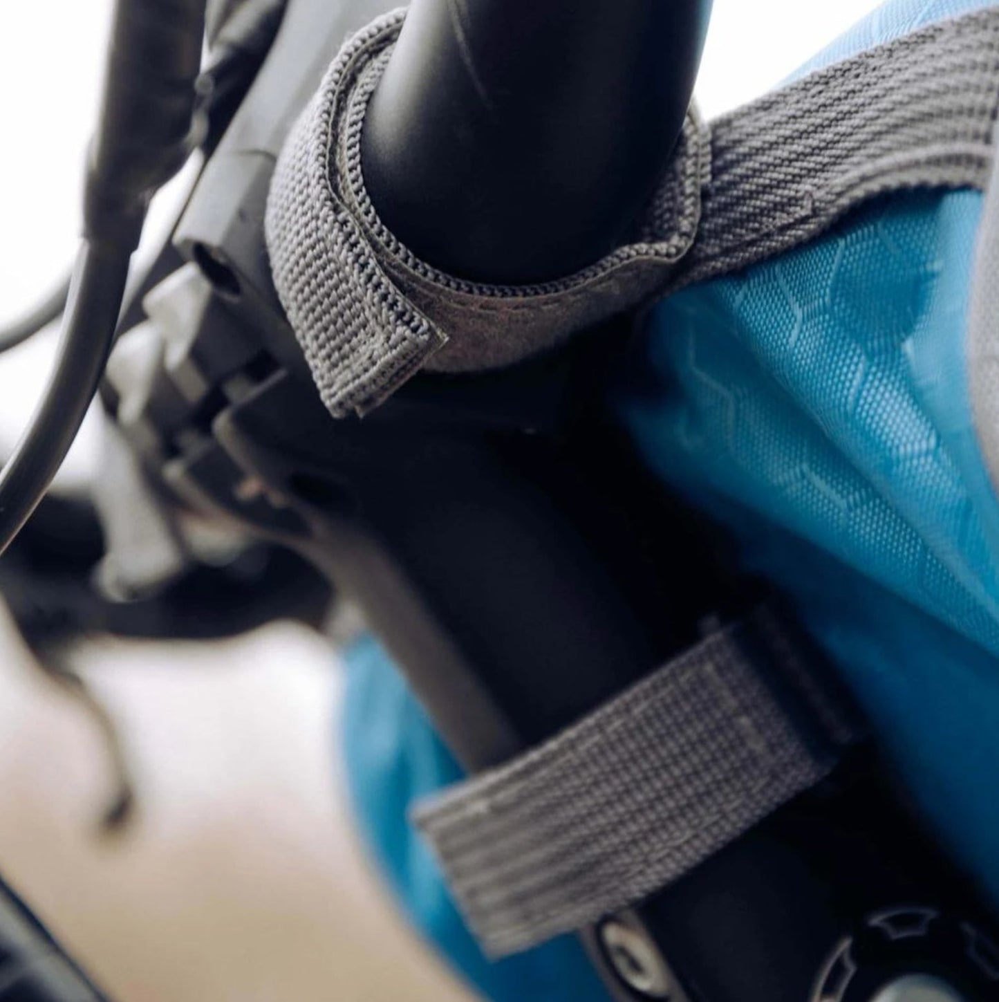 Handlebar Bag for Biking – Secure Grip and Complete Control for Every Ride