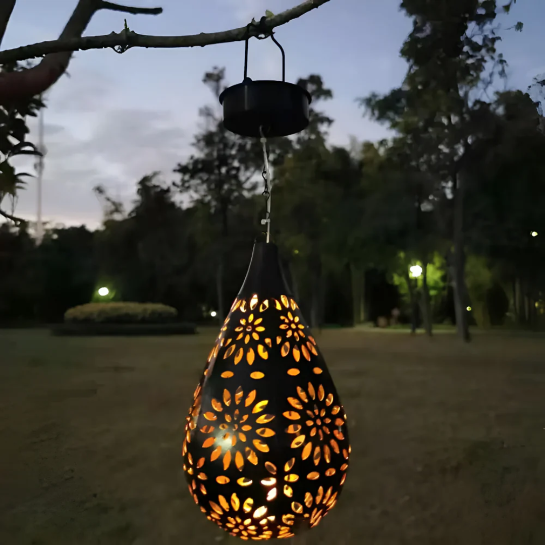 Black Stainless Steel Solar Garden Light with LED - Dusk to Dawn