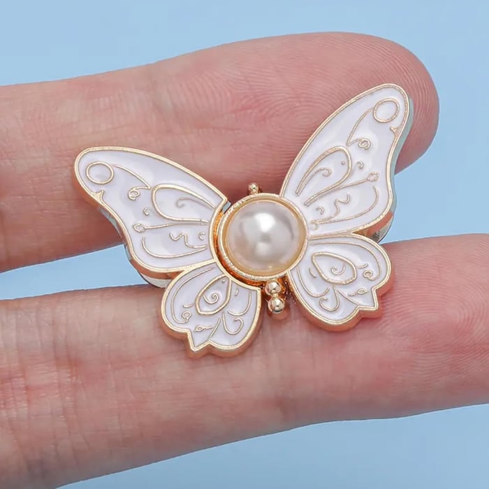 GlimmerWing – Stylish Detachable Butterfly Clips Set