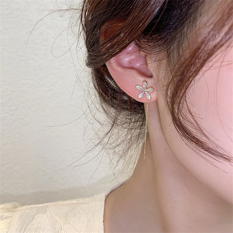 Flower Earrings with Sparkling Crystal Stones