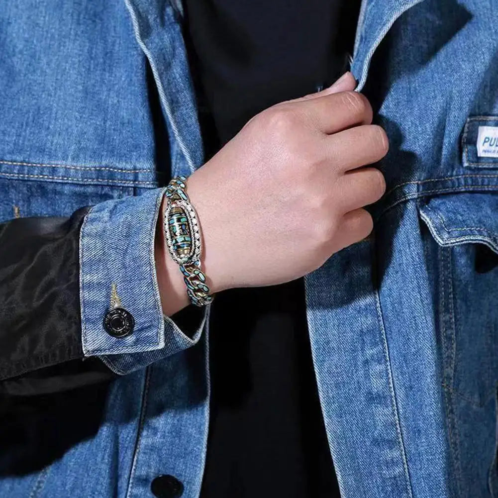 Feel Secure and Relaxed Daily with Stylish Inner Balance