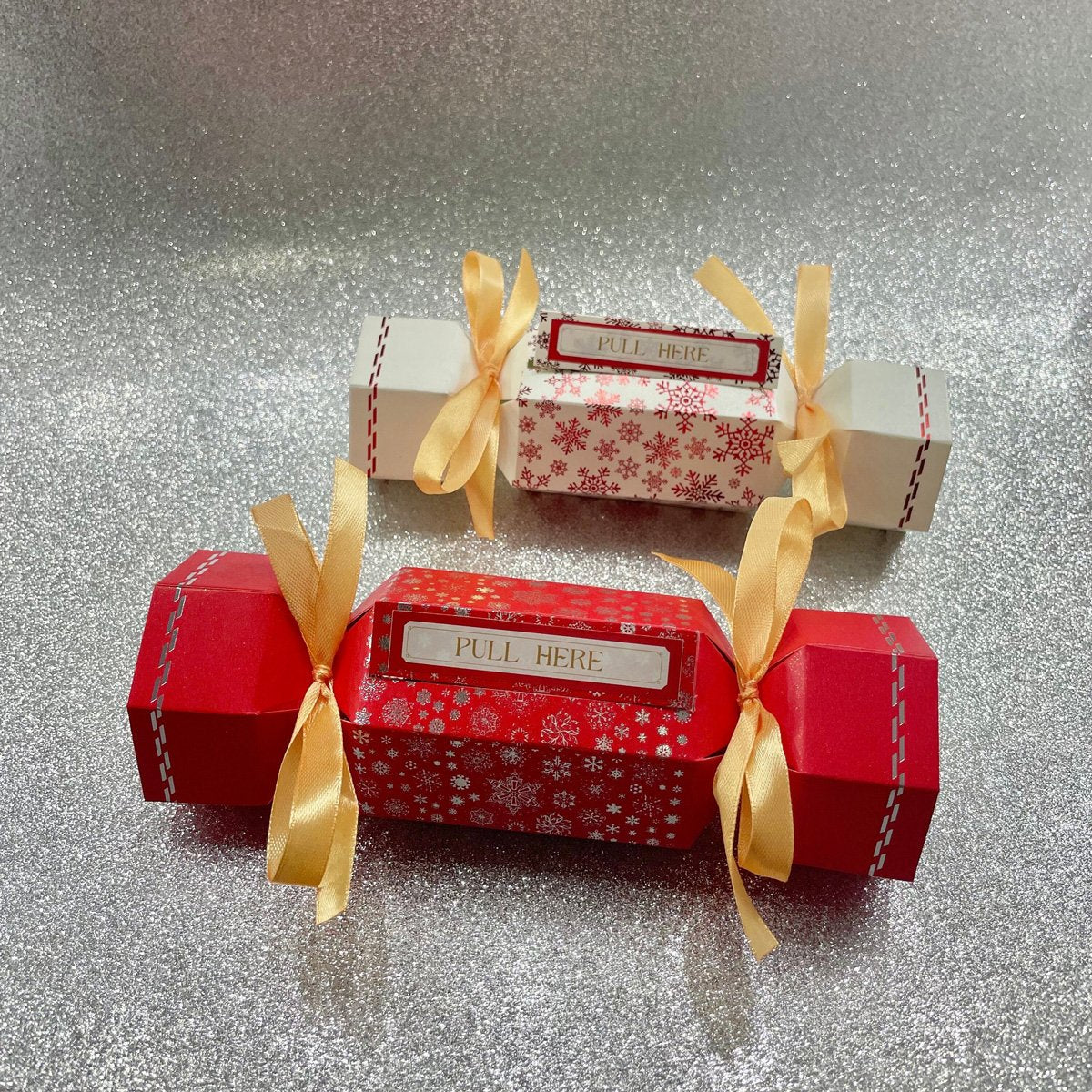 PullGift™ Discover heartfelt joy with every magical money reveal!