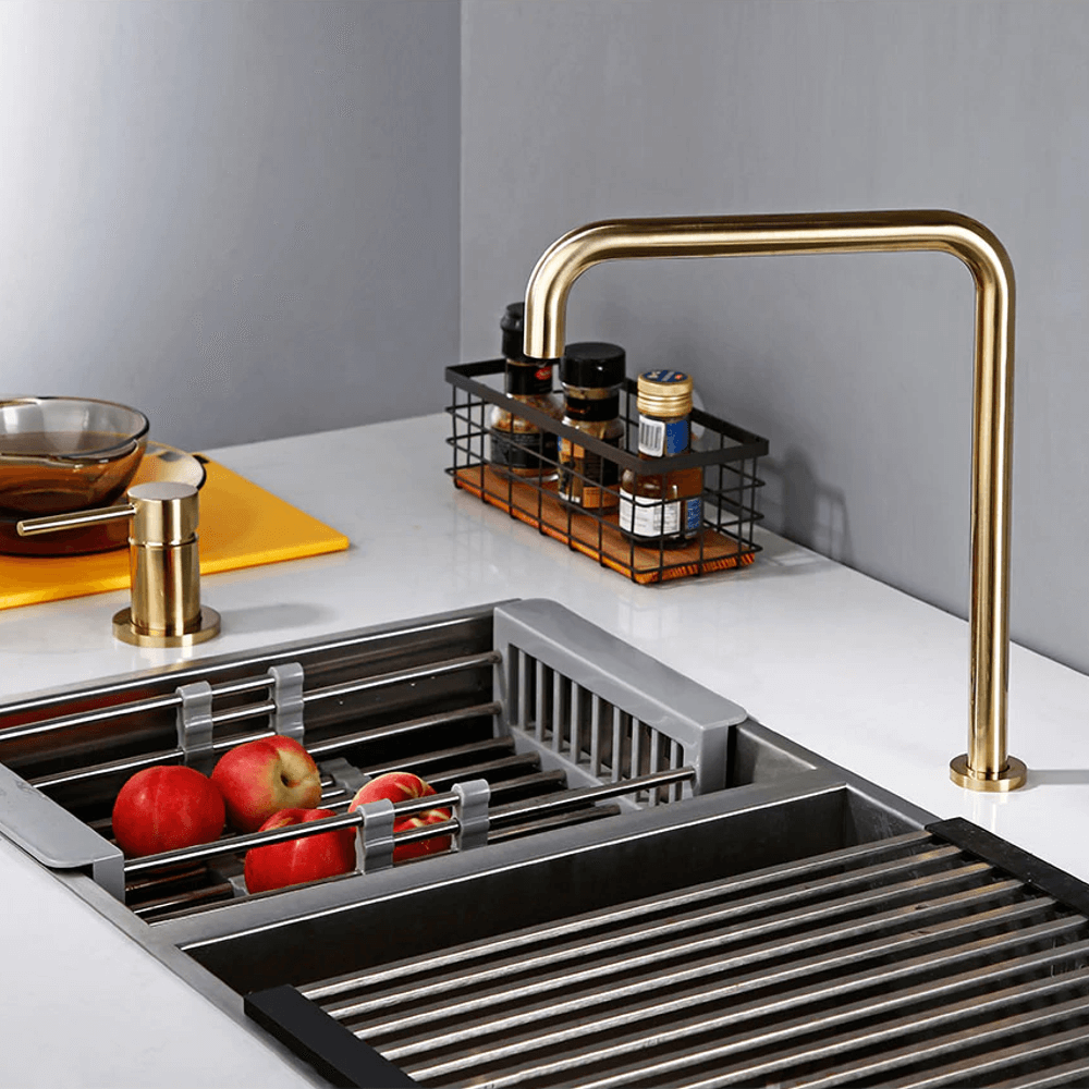 Modern Solid Brass Kitchen Faucet - Durable and Stylish Design
