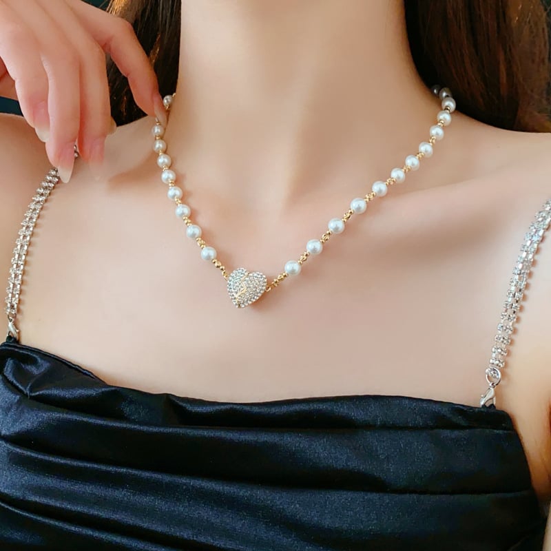 💖 The perfect gift for love and elegance - Magnetic heart pearl necklace 💖