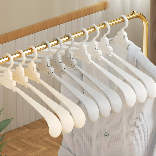 ClaspGuard — Foldable Clothes Hanger with Collar Support