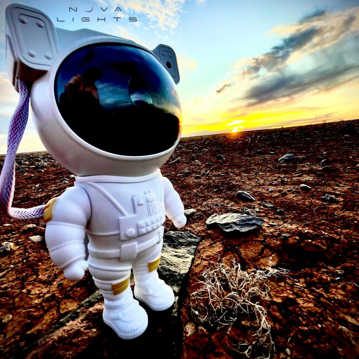 Astronaut Galaxy Projector Standing Edition (White) - Nova Lights