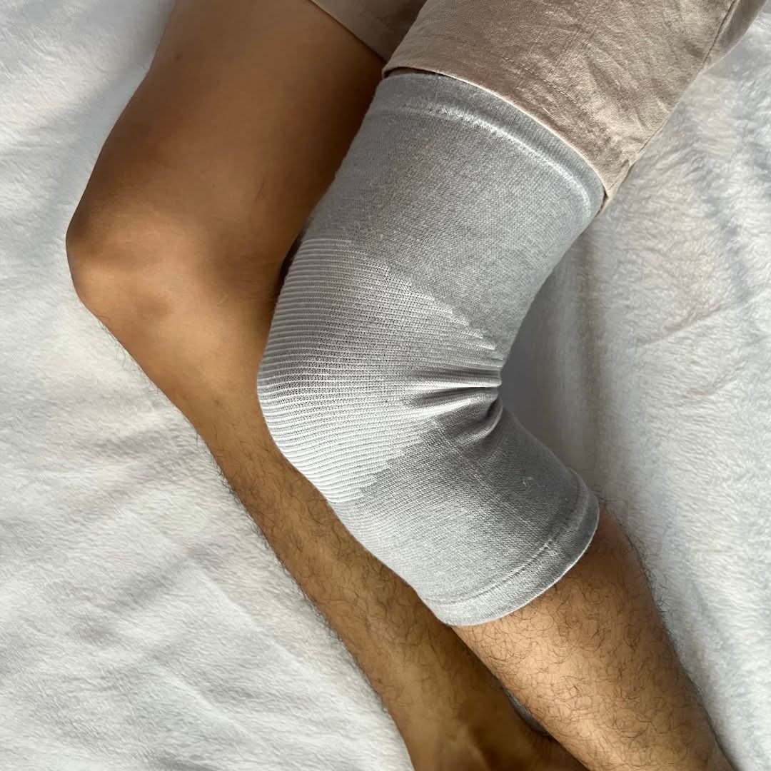 Knee Compression Sleeve for Everyday Stability – Comfortable Support for Sports and Daily Activities
