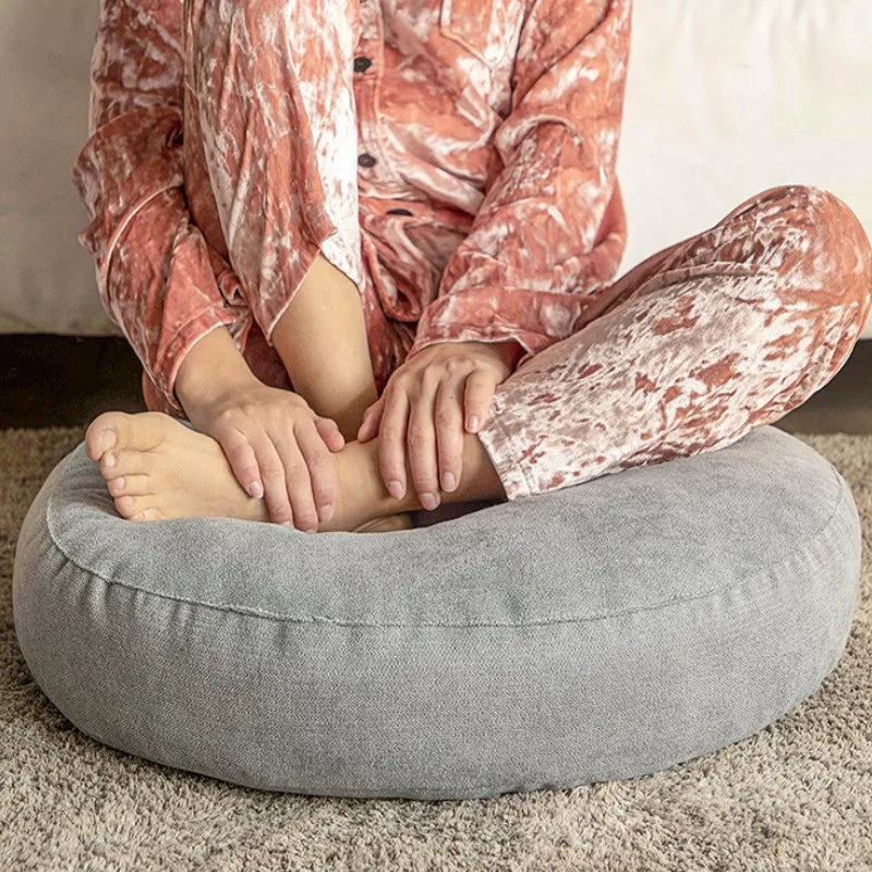 Comfortable Round Cushion for Yoga and Meditation – Floor Support Pillow for Mindfulness and Relaxation