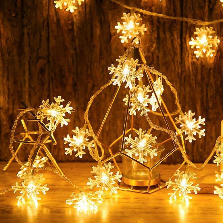 SNOWFLAKE STRING LIGHTS