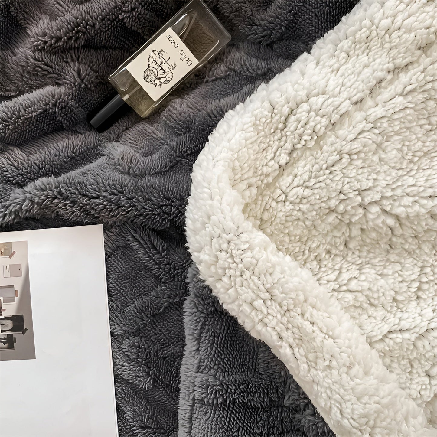 WarmHaven – Luxury Reversible Fleece Blanket