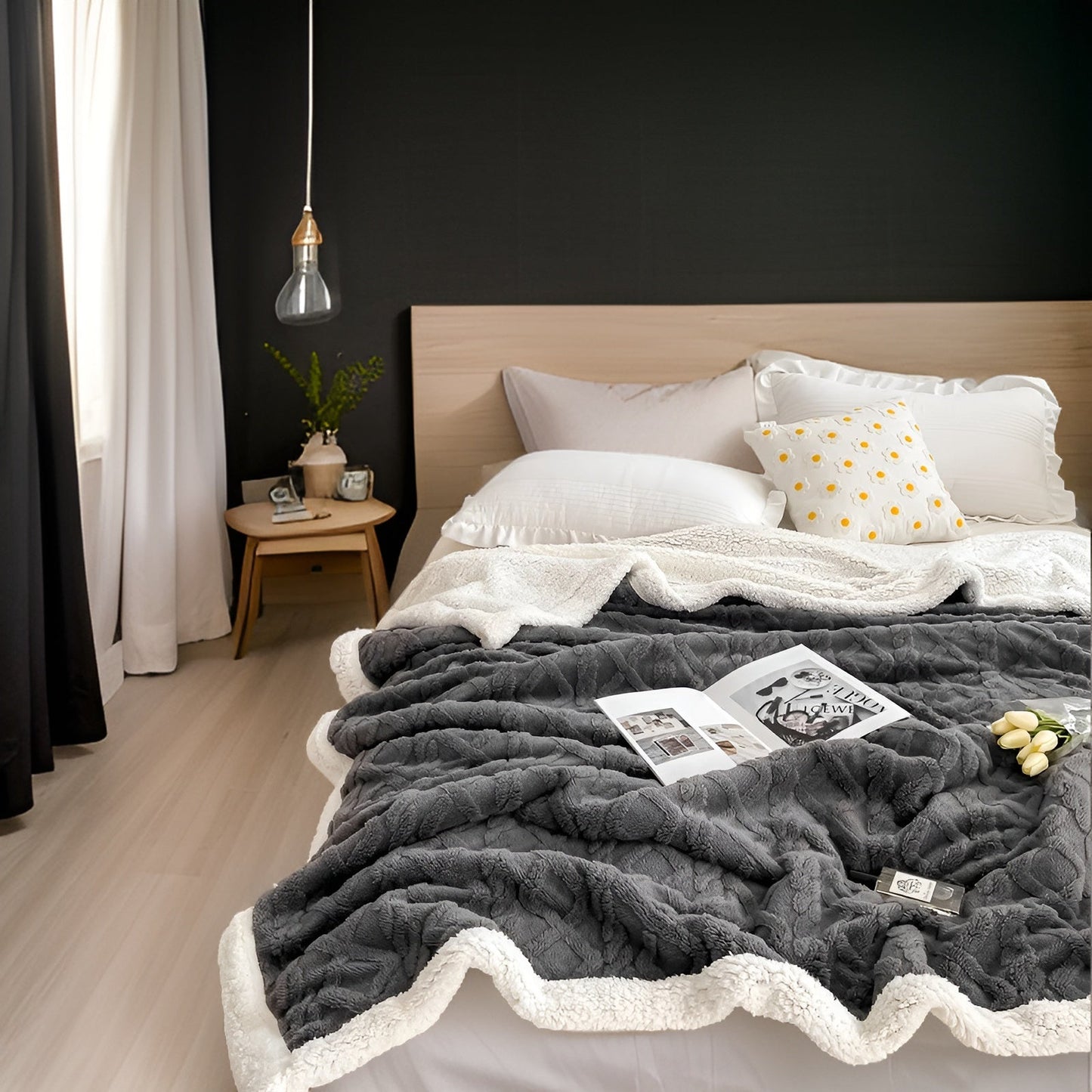 WarmHaven – Luxury Reversible Fleece Blanket