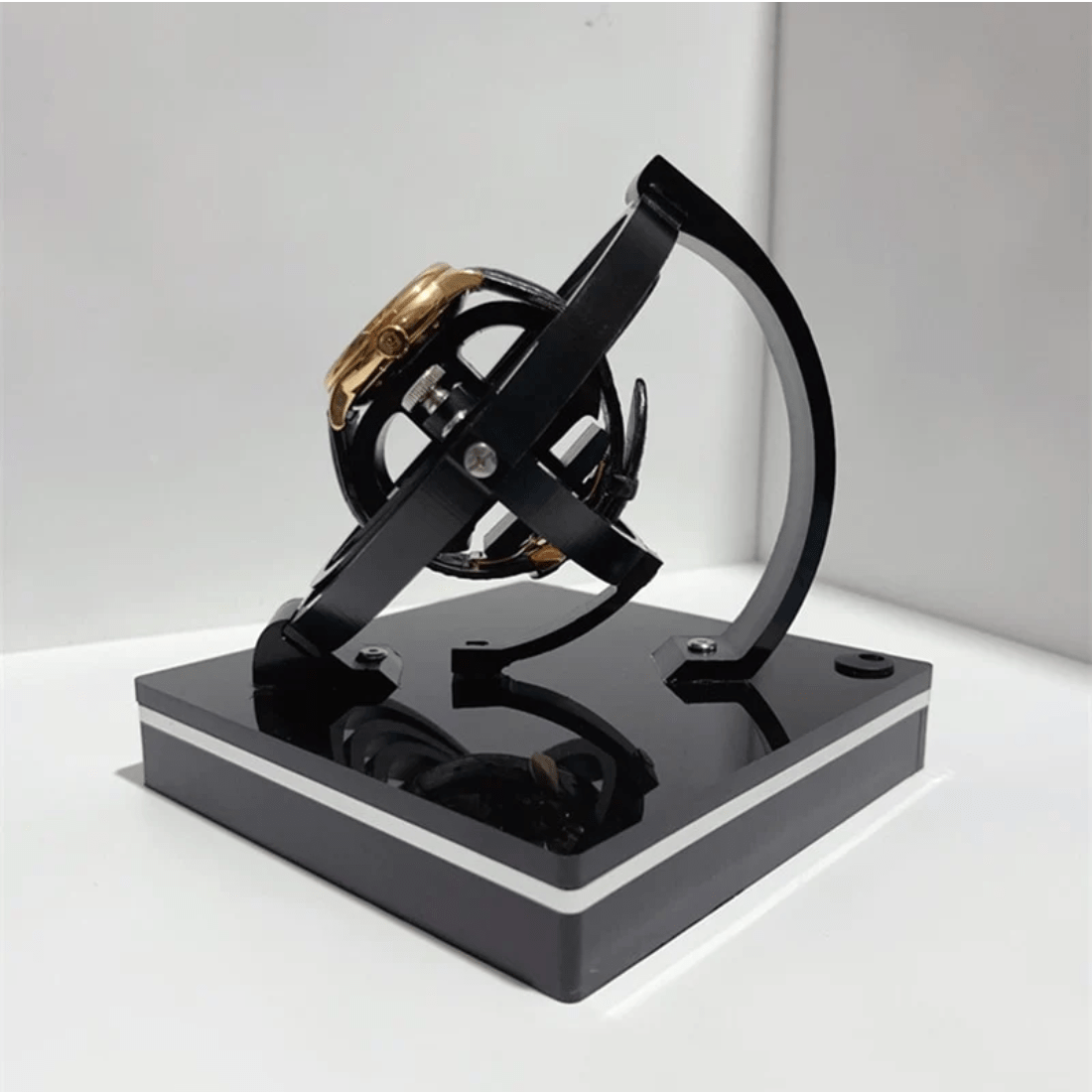 Automatic Watch Winder for Mechanical Timepieces by AstraWind