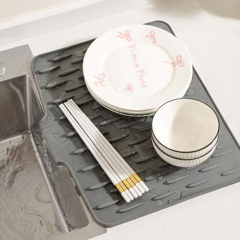 Multifunctional Silicone Heat Protection and Drying Mat | Non-Slip & Heat Resistant | Globetrek