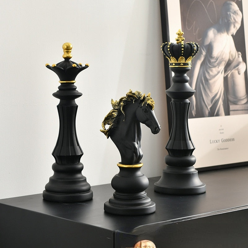 LAYOR Chess Statue