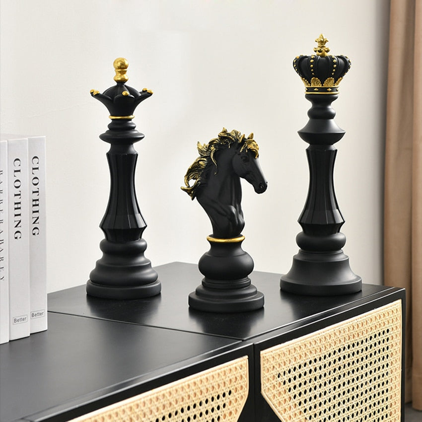 LAYOR Chess Statue