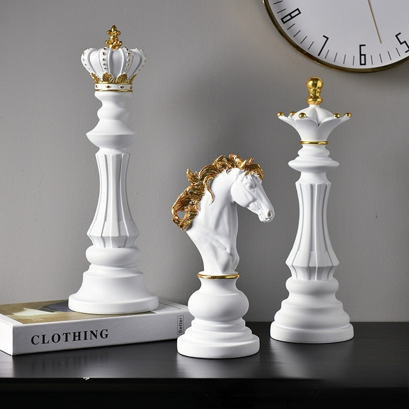 LAYOR Chess Statue
