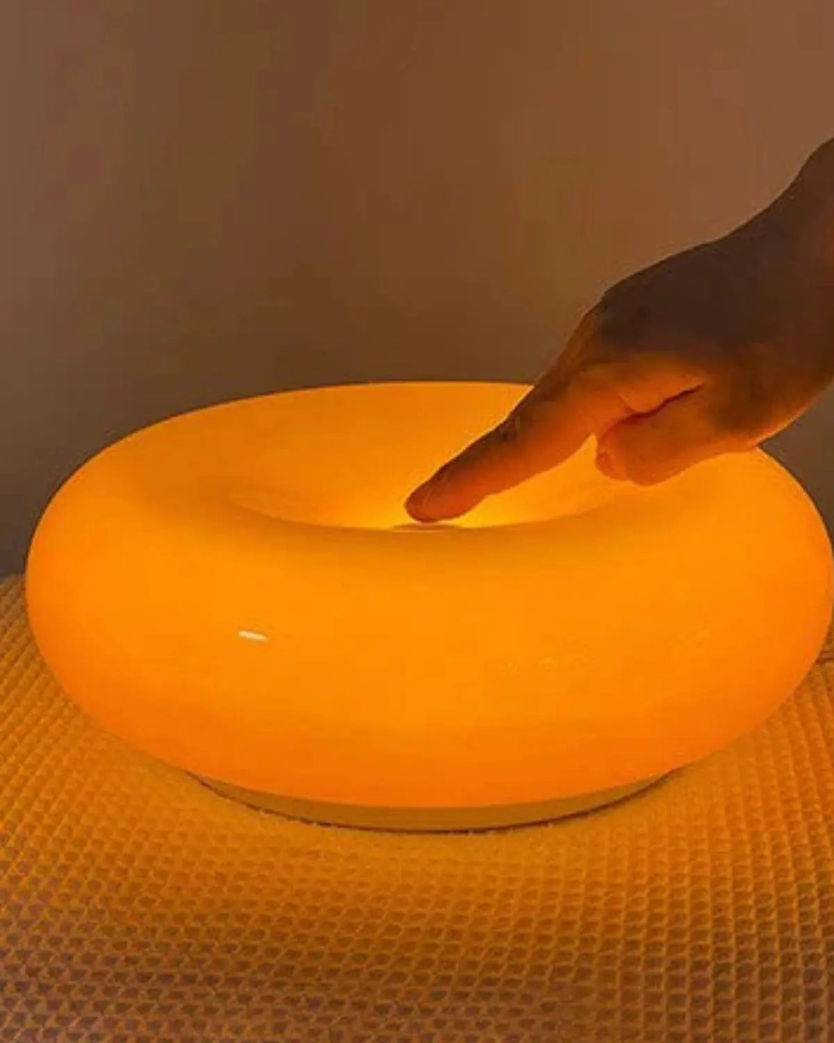 Gentle Light Magic to Transform Your Home into a Cozy Oasis