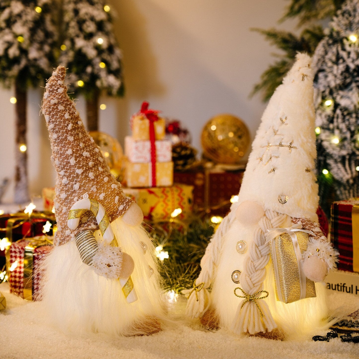 AMORETTE™ Lovely Christmas Gnome Lights