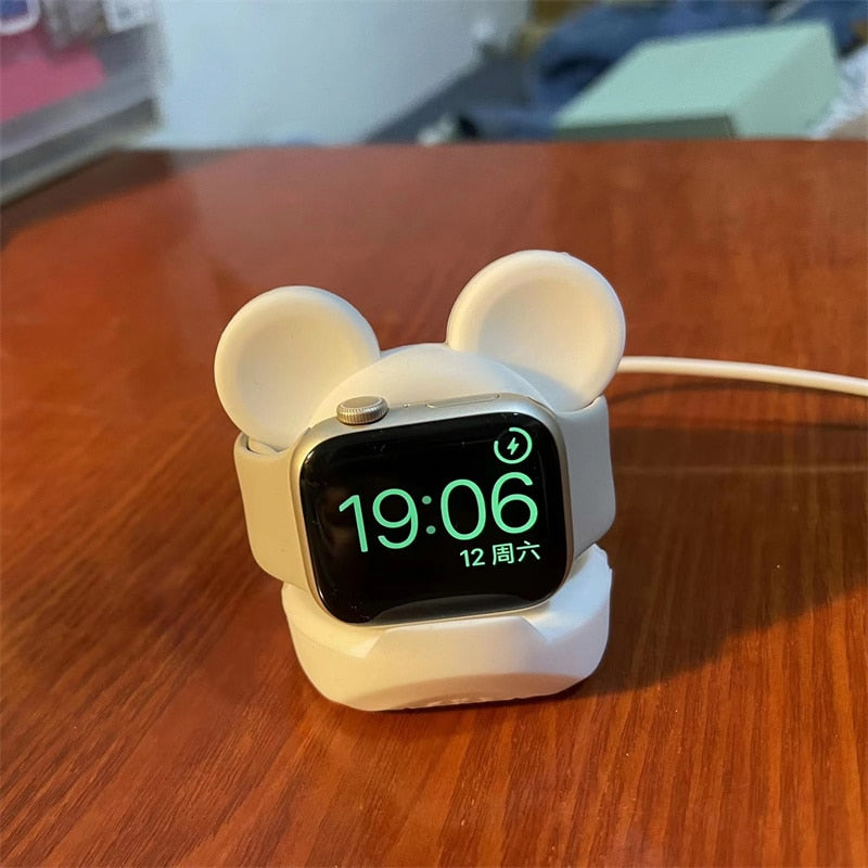 Charger Dock for Smartwatch – Elegant Magnetic Stand with Contemporary Style