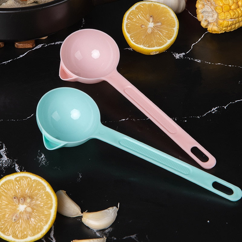Cooking Oil Separator Spoon – Effortlessly Strain Fat and Liquids from Soups and Sauces
