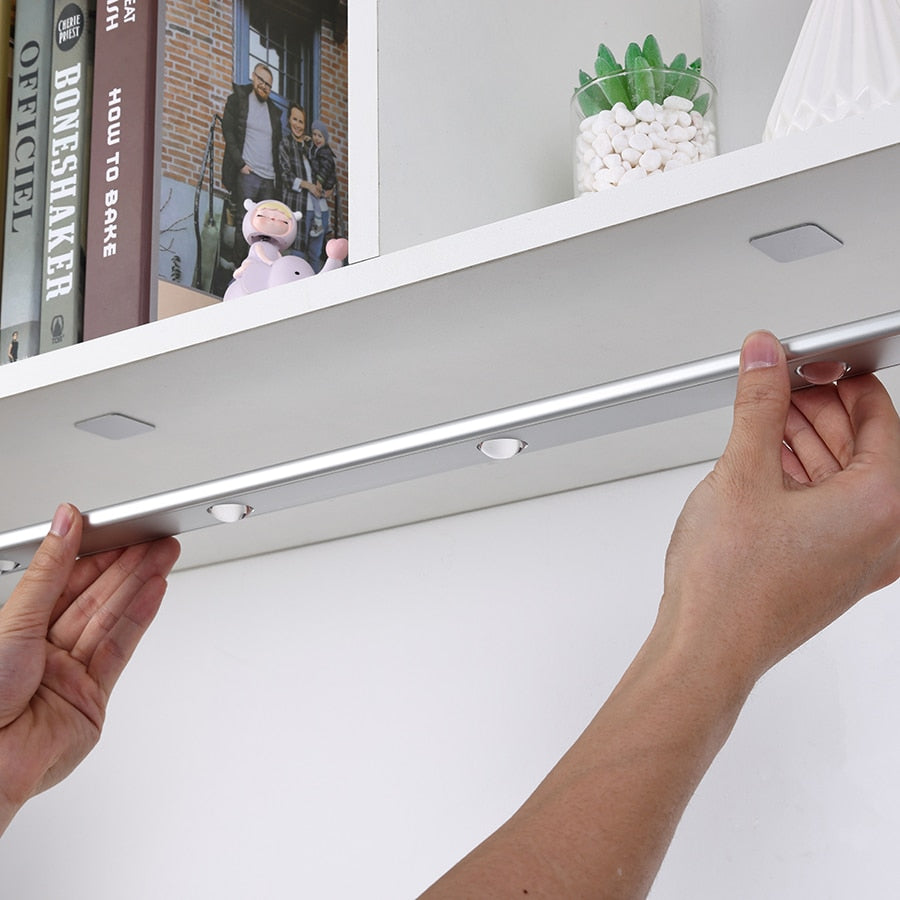 BrightBeam - LED Motion Sensor Cabinet Light