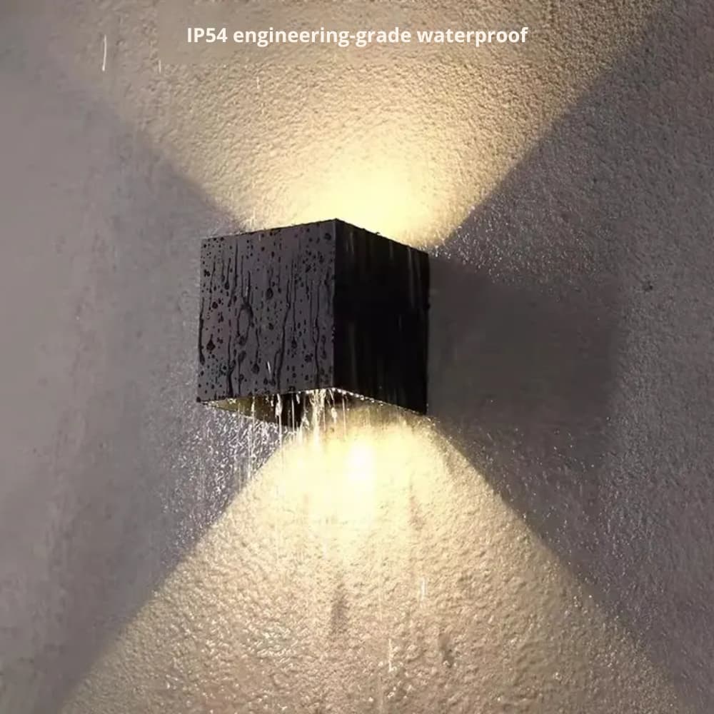 Outdoor Rechargeable Wall Light
