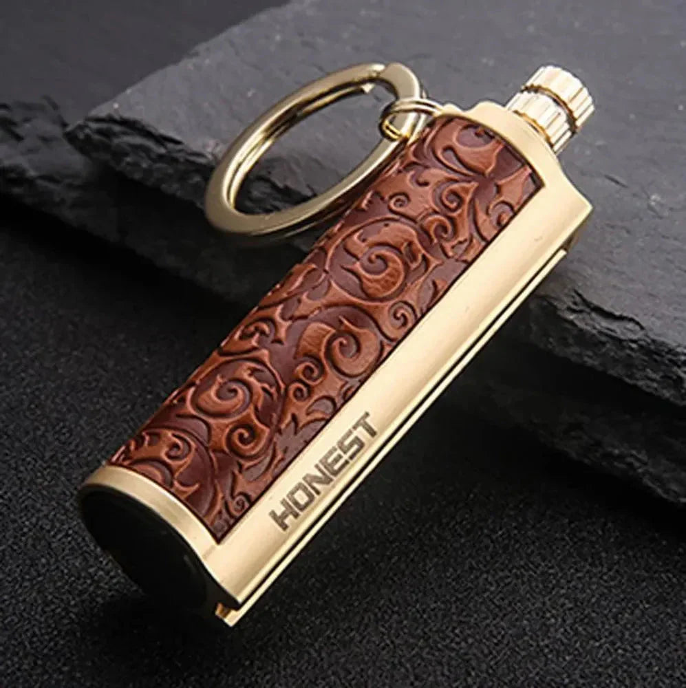 SparkForge – Flint Fire Starter Keychain Tool