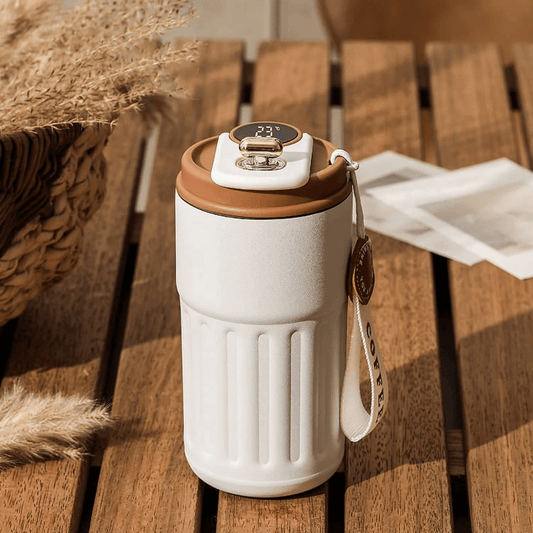 BrewKeeper™ – Insulated Coffee Mug with Real-Time LED Temperature Display