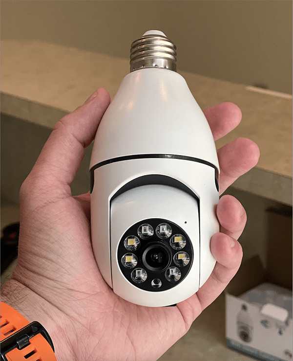 CCTV Security Camera | 360° Surround View | Full HD Night Vision | BulbCam360