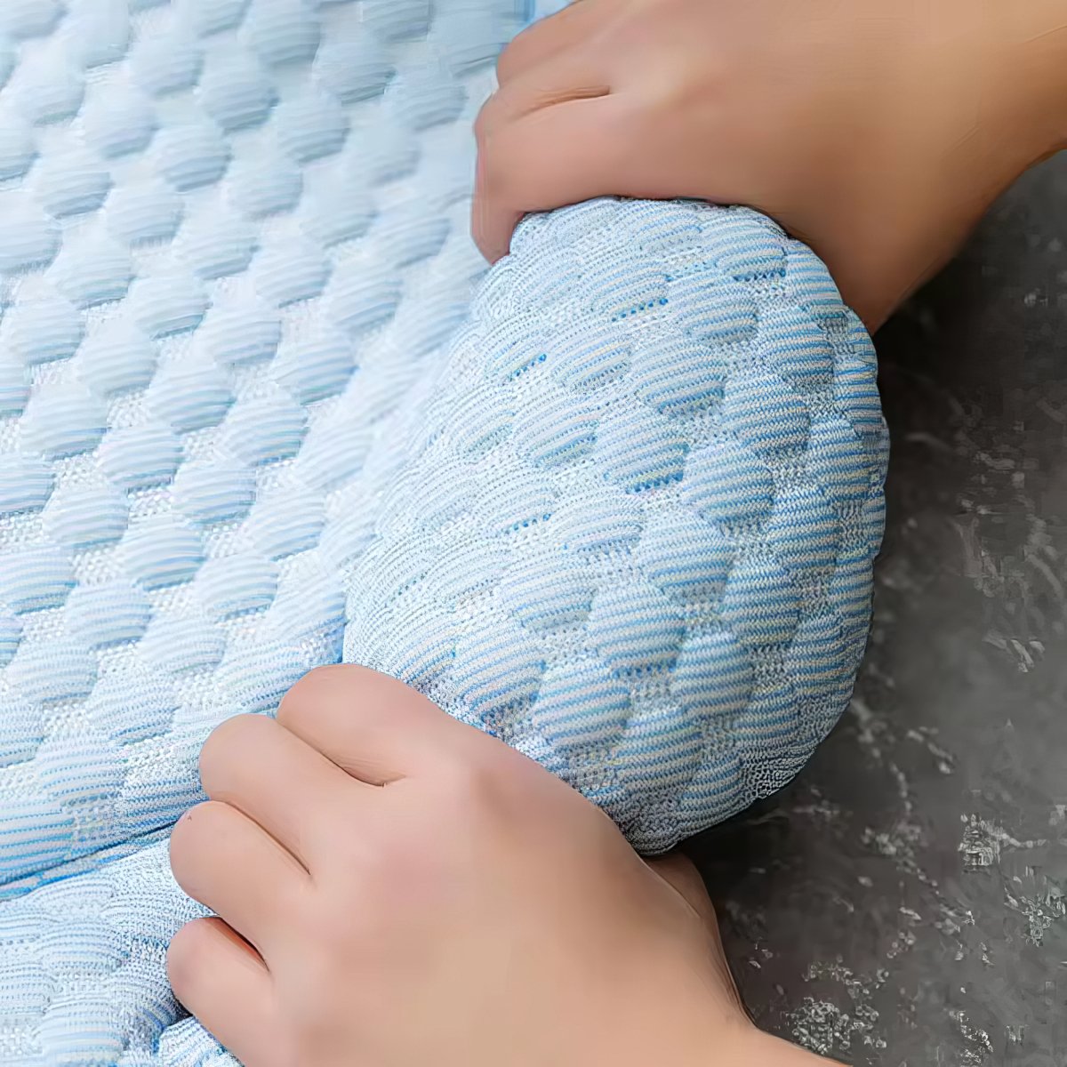 Cooling Dog Bed with Temperature Control for Warm Weather