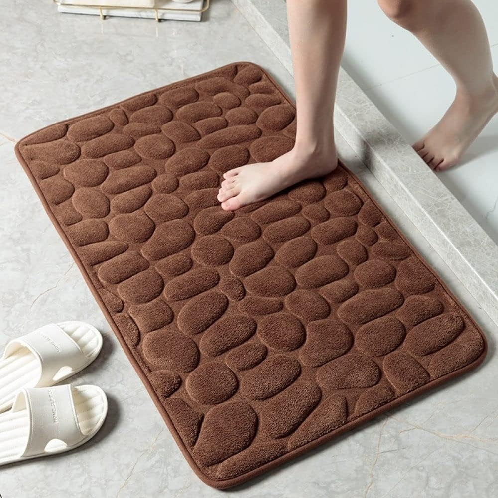 Casa Mat- Cobblestone Embossed Versatile Mat