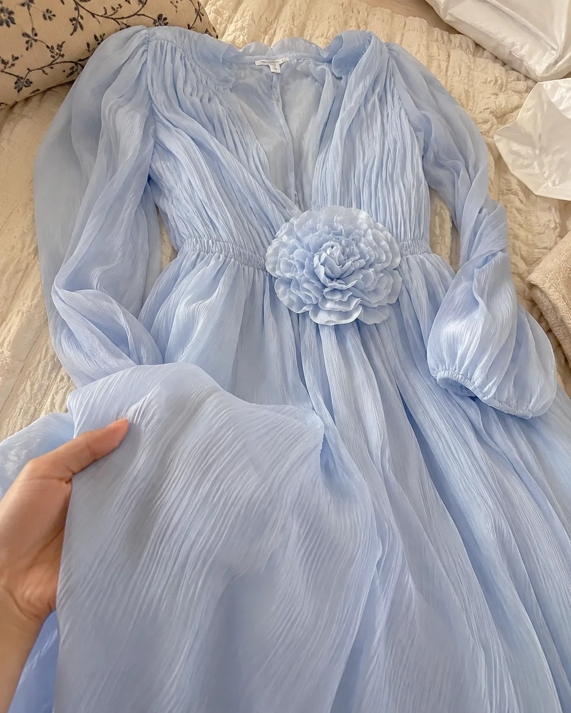 Elegant Linen-Blend Maxi Dress with Floral Waist Detail