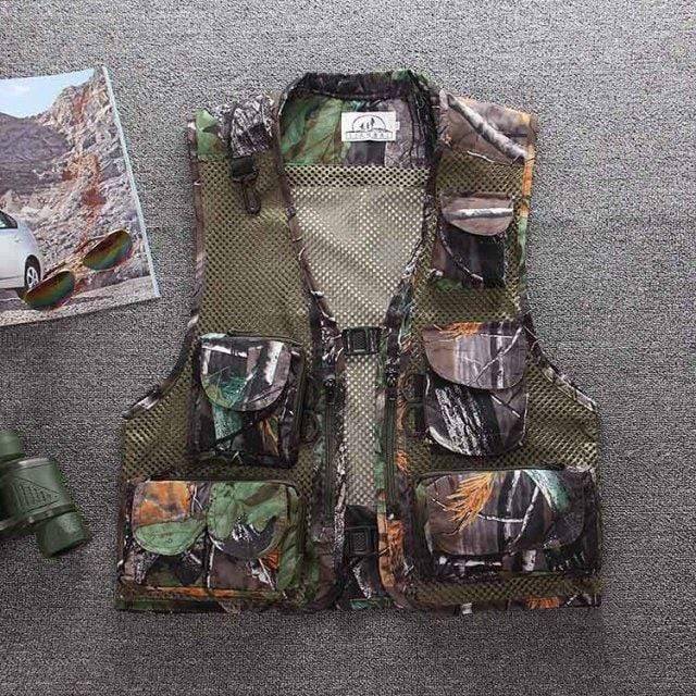 Fishing and Hunting Vest with Multiple Pockets for Outdoor Use