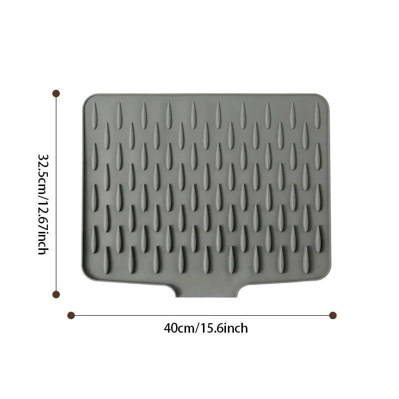 QuickDry - Sloped silicone mat for rapid water drainage