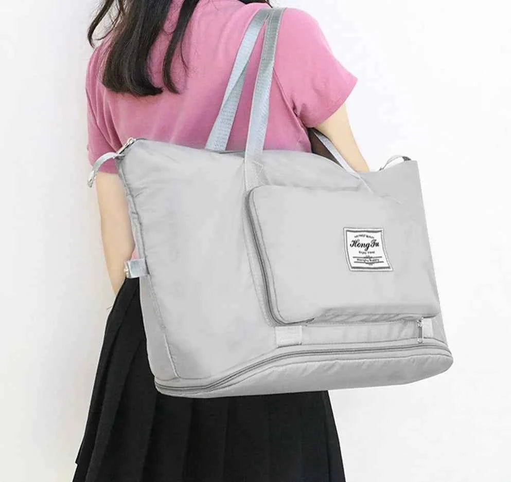 Foldable Travel Bag with Ample Storage Space