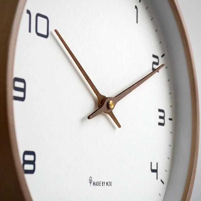Modern Living Wooden Wall Clock with Silent Mechanism