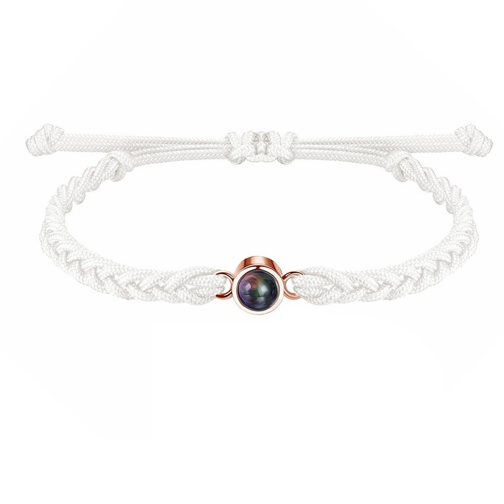 Amoura™ – Personalized Projection Bracelet for Cherished Moments