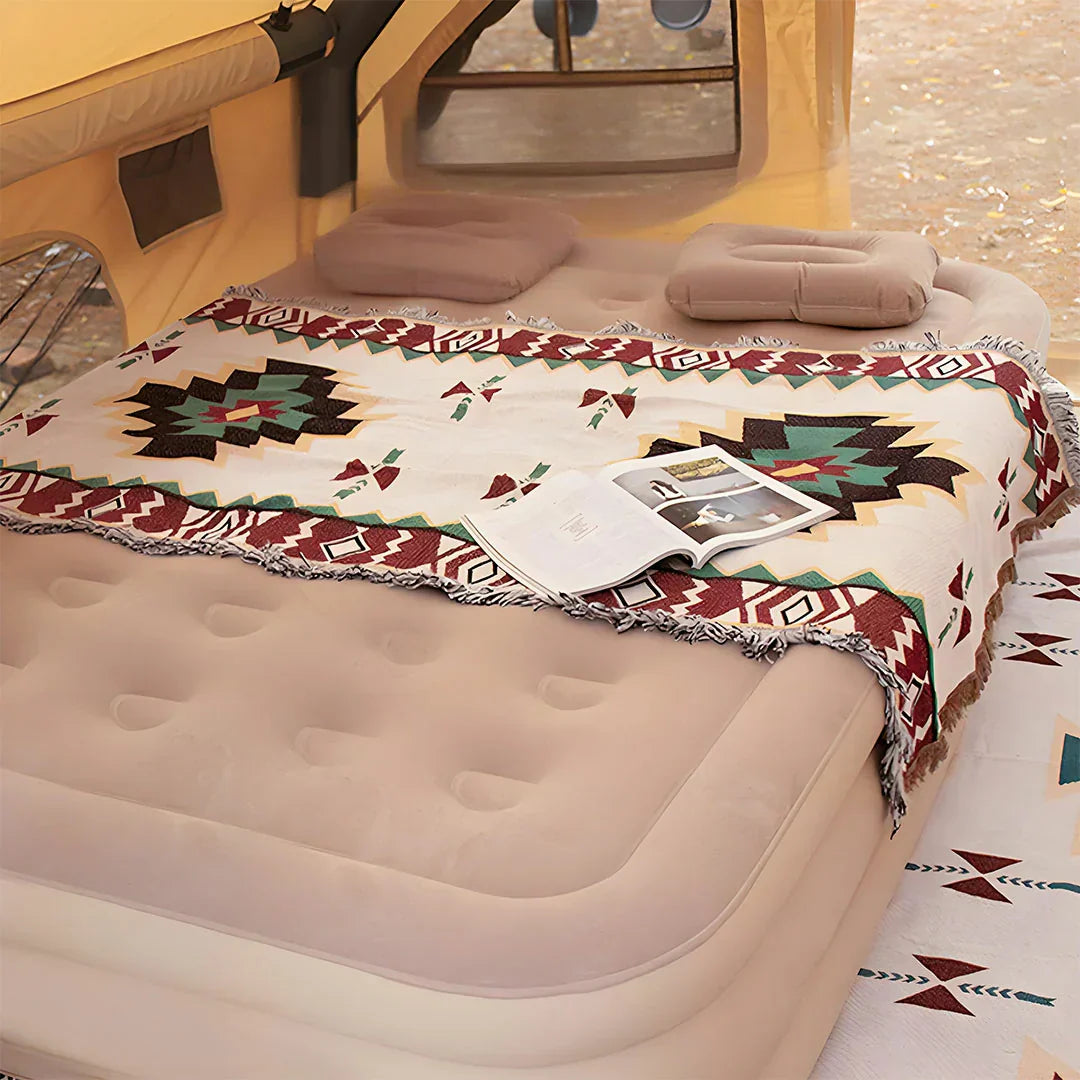 Inflatable Air Mattress with Built-in Pump – Soft Plush Design