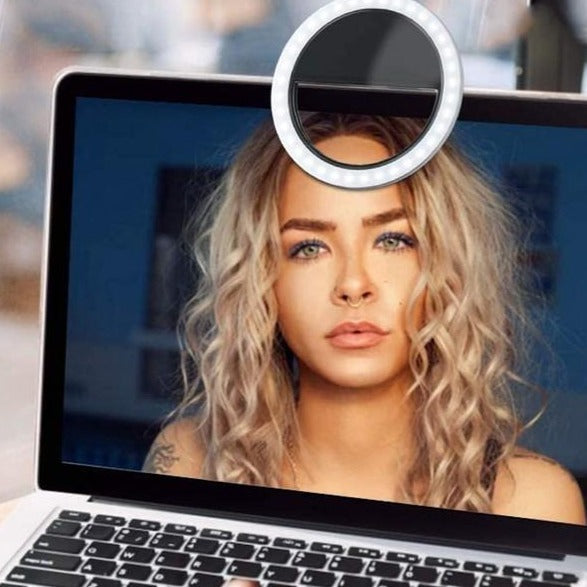Clip-On LED Ring Light for Photos and Videos – Portable Lighting for Selfies and Calls