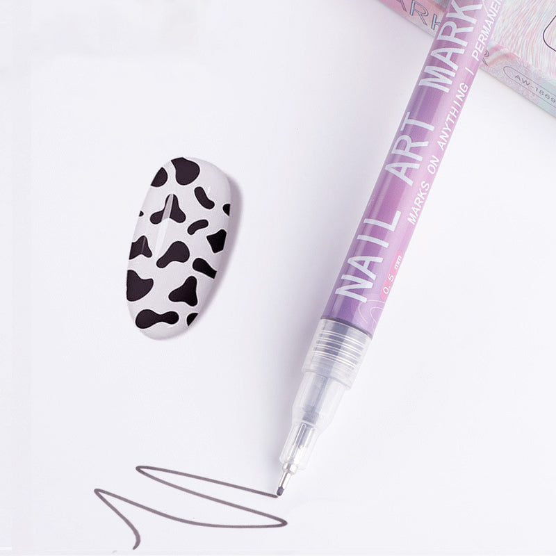 Creative Nail Art in Seconds