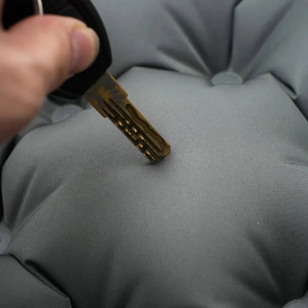 Lightweight Air Mattress for Camping - Quick Inflate Design
