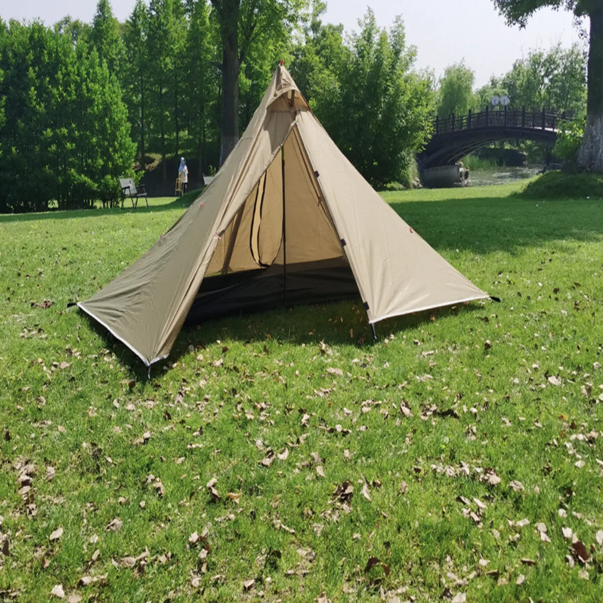 Lightweight Pyramid Tent for 1-2 Campers