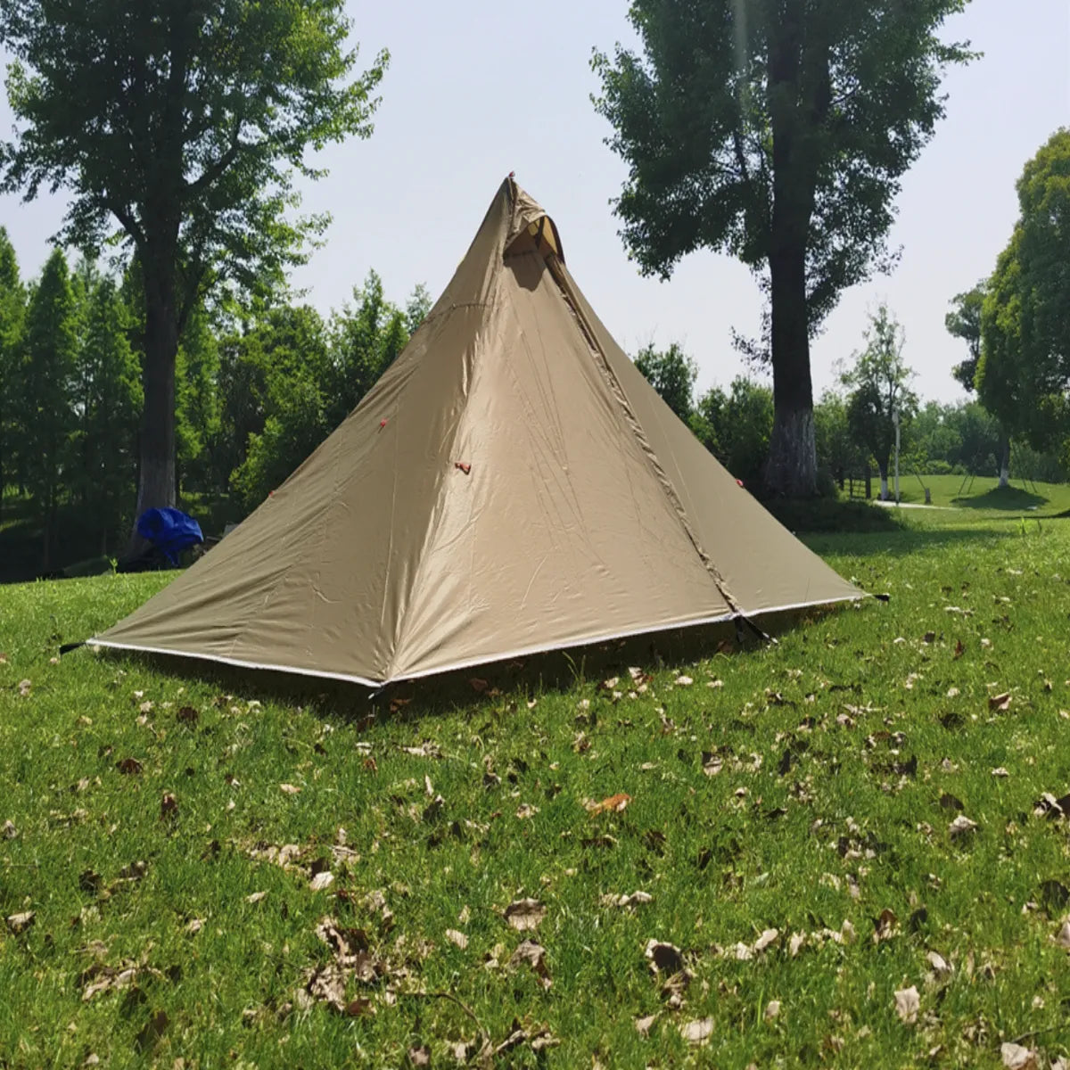 Lightweight Pyramid Tent for 1-2 Campers
